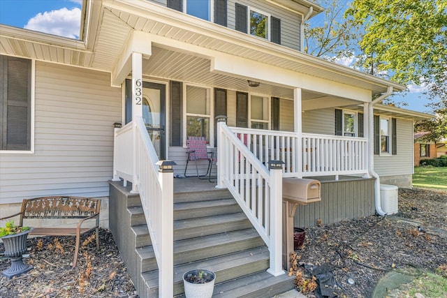 doorway to property with covered porch