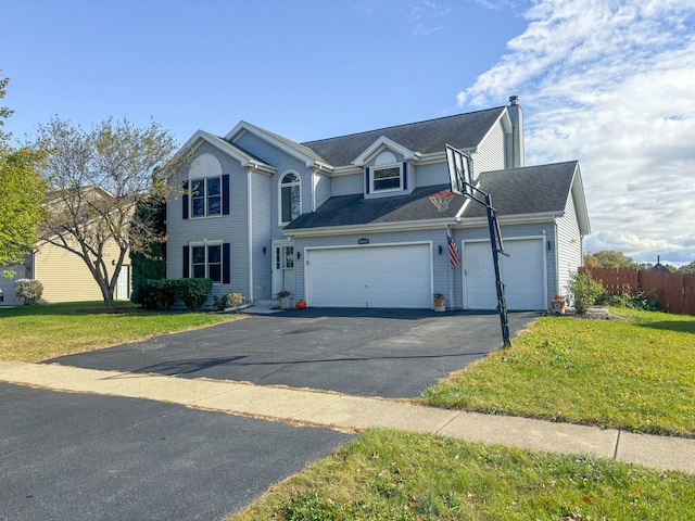 view of front of home featuring a front yard