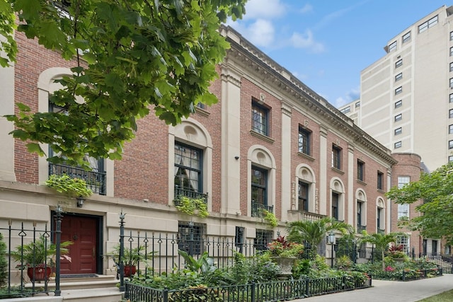 1355 N Astor St, Chicago, IL 60610 - view of building exterior