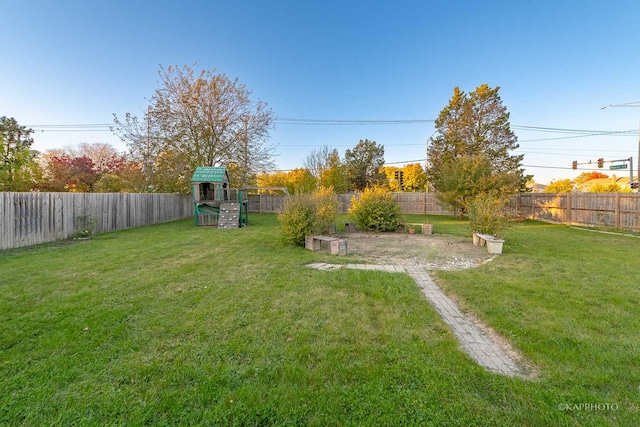 view of yard featuring a playground