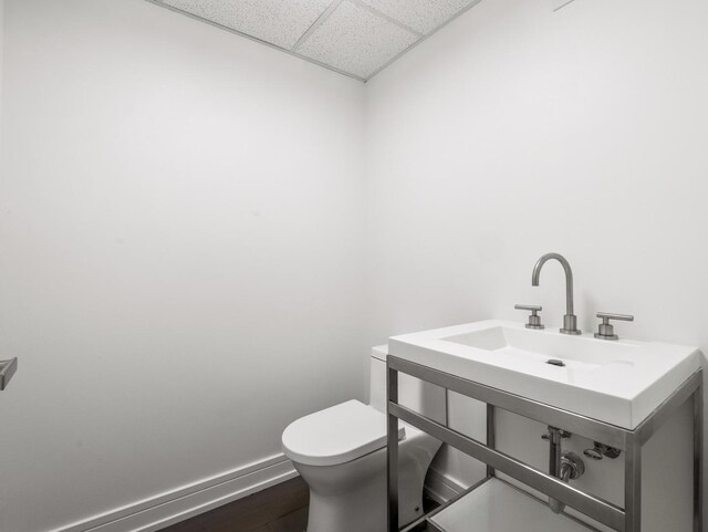 161 E Chicago Ave Unit 42H, Chicago, IL 60611 - bathroom with a drop ceiling and wood finished floors