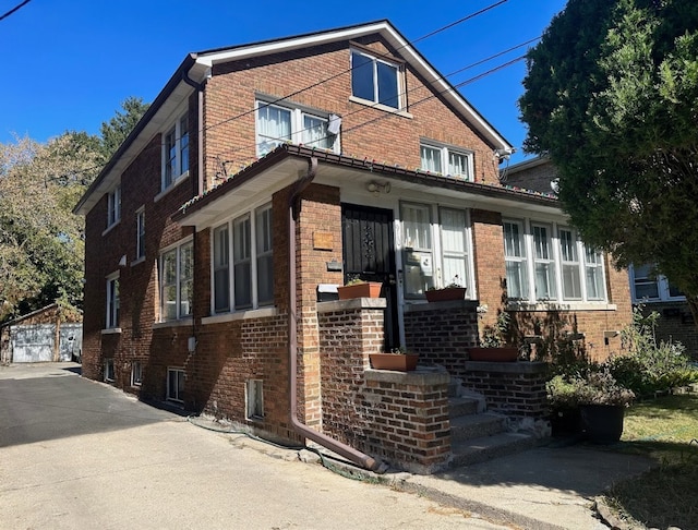 view of front of house