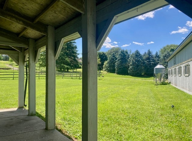 view of yard with a patio