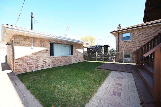 view of yard with a patio