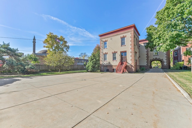 view of front of house