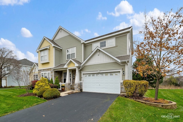 view of front facade featuring a front lawn and a garage