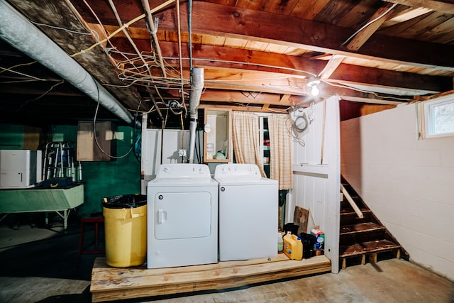 basement with washing machine and dryer