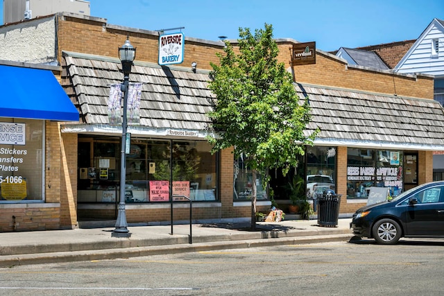 view of building exterior