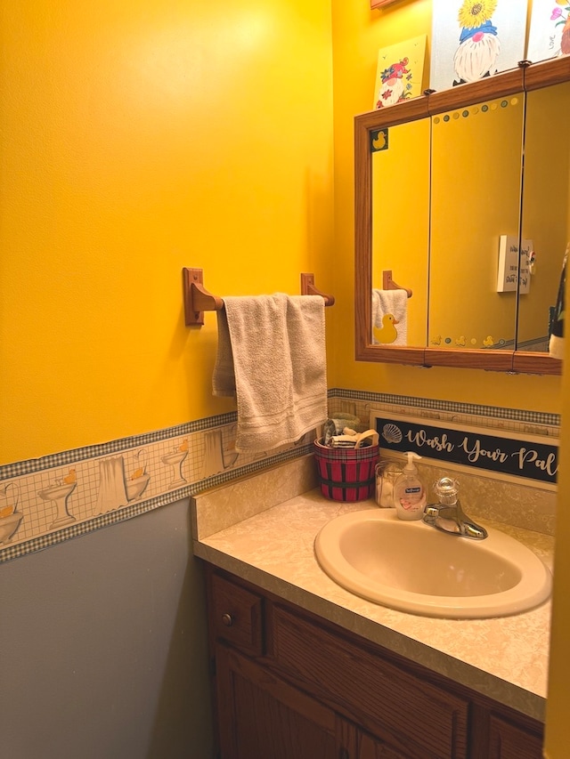 bathroom with vanity