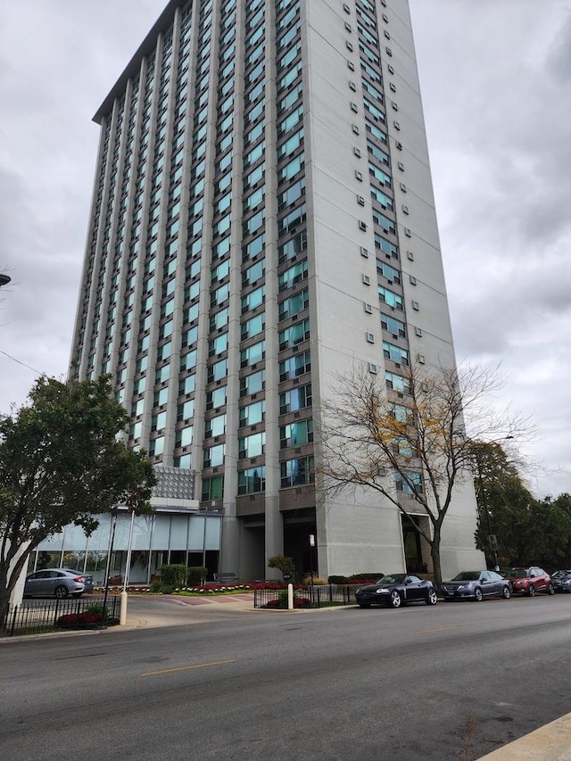 3600 N Lake Shore Dr Unit 622, Chicago, IL 60613 - view of building exterior