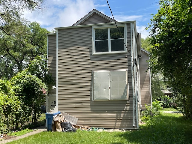 view of property exterior