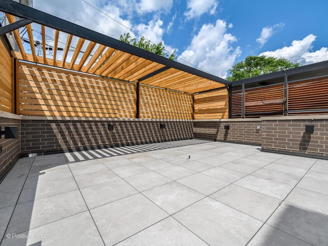2118 N Clifton Ave, Chicago, IL 60614 - view of patio with a pergola