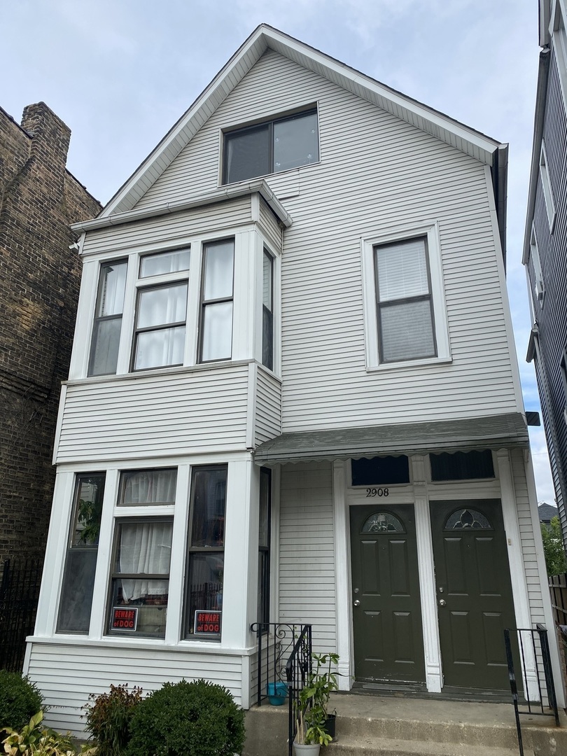 view of front of home with a porch