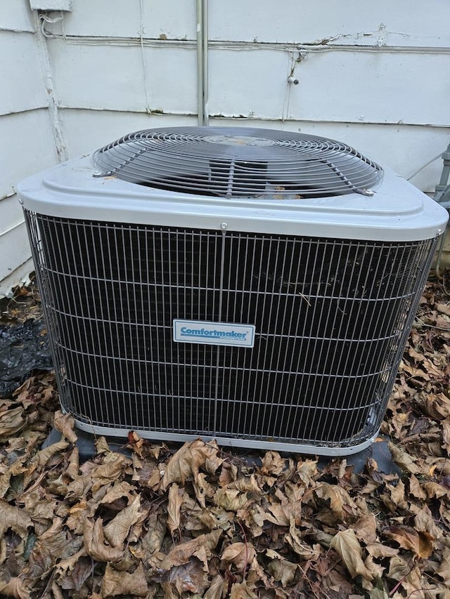1007 River Rd, Mchenry, IL 60050 - details featuring cooling unit