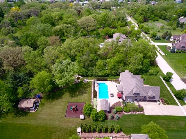 birds eye view of property