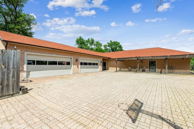 view of front of home featuring a garage