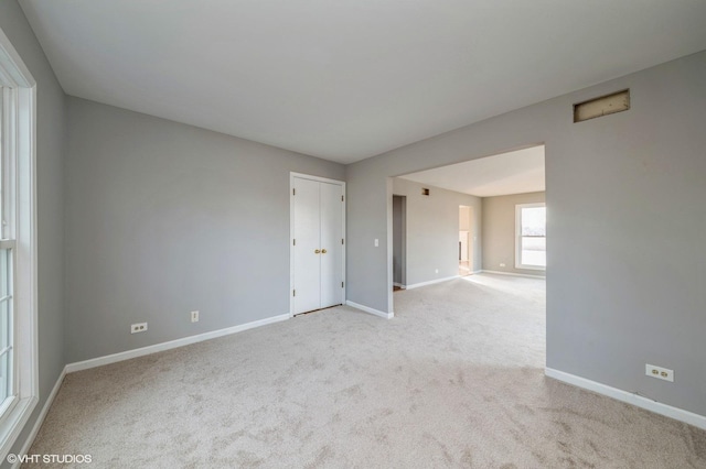 view of carpeted spare room