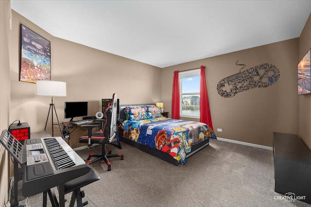 bedroom featuring carpet floors