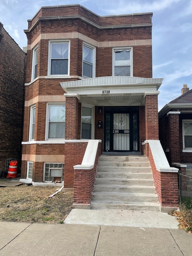 view of front of property featuring a porch