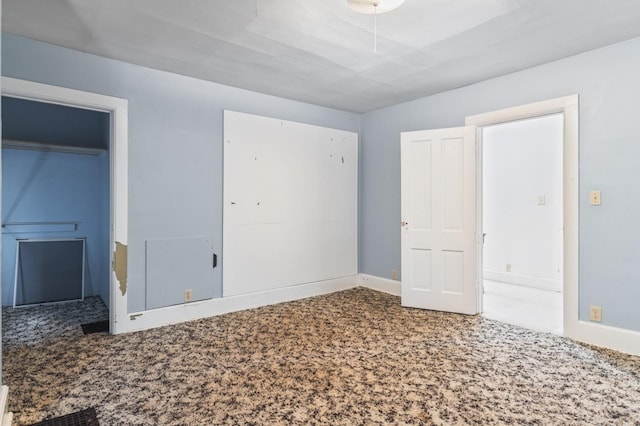 unfurnished bedroom featuring carpet floors