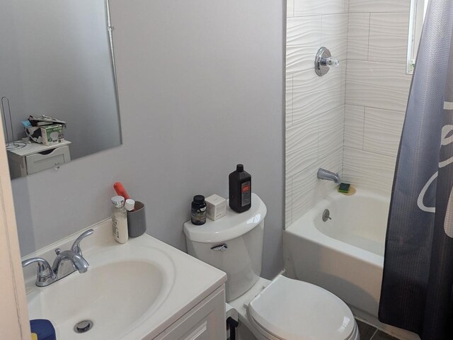 full bathroom with vanity, toilet, and shower / bath combo