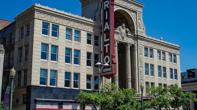 view of building exterior