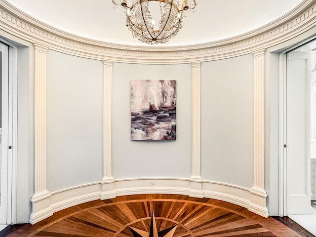 1320 N State Pkwy Unit 14-15Cd, Chicago, IL 60610 - detailed view of a chandelier and decorative columns
