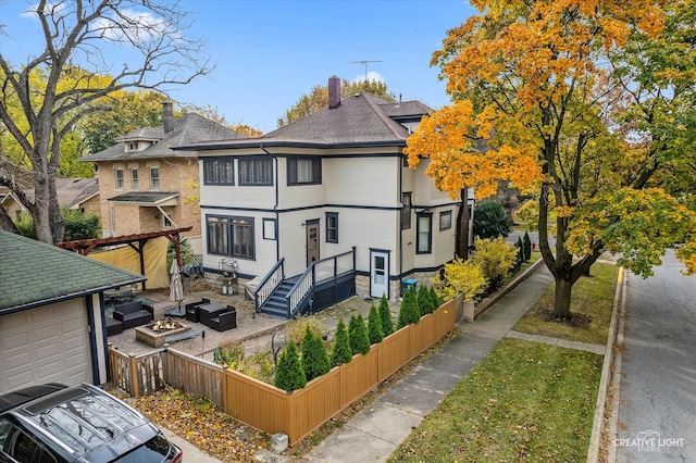 view of front facade featuring a garage