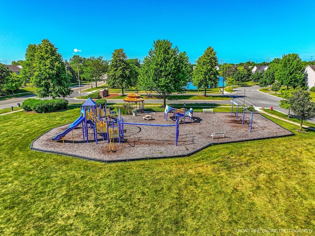 view of jungle gym featuring a yard