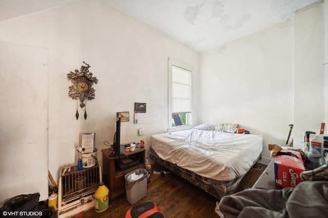 7505 S Emerald Ave, Chicago, IL 60620 - bedroom with hardwood / wood-style floors and lofted ceiling