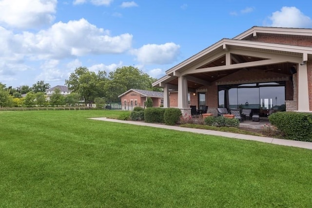 view of yard featuring a patio area