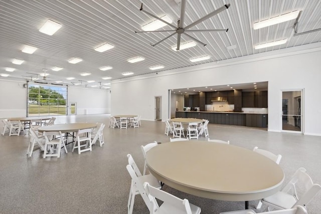 dining area featuring ceiling fan