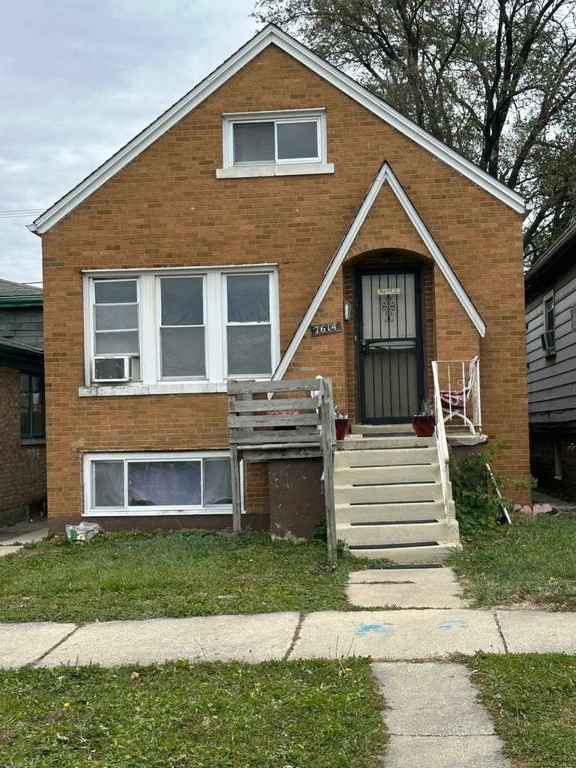 view of front of house with cooling unit