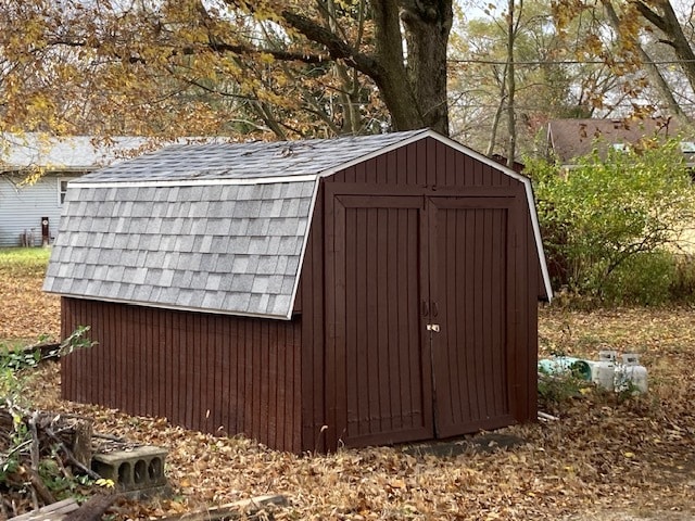 view of outbuilding