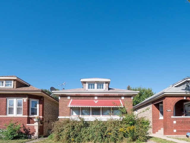 view of front facade