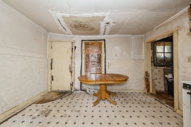 view of unfurnished dining area