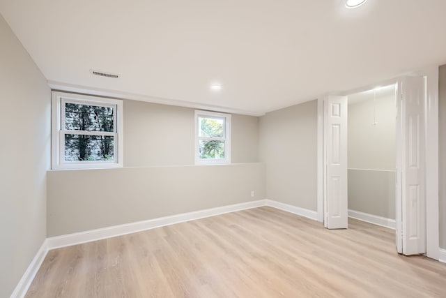 unfurnished bedroom featuring light hardwood / wood-style flooring