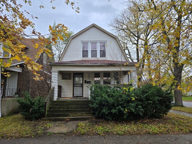 view of front of property featuring a porch