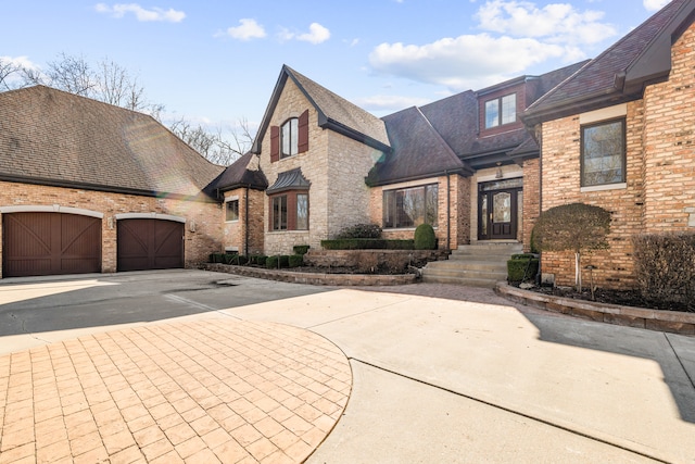 view of front facade featuring a garage