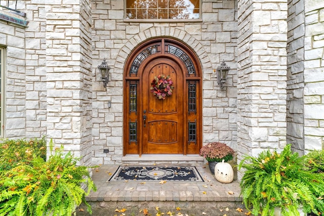 view of property entrance