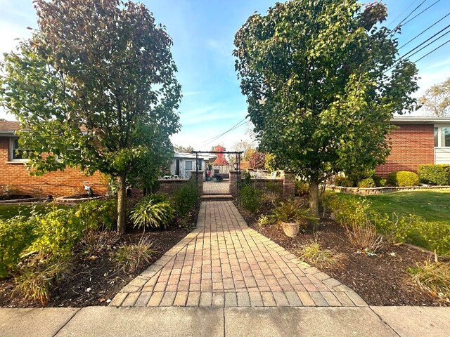 16409 Craig Dr, Oak Forest, IL 60452 - surrounding community featuring a gate