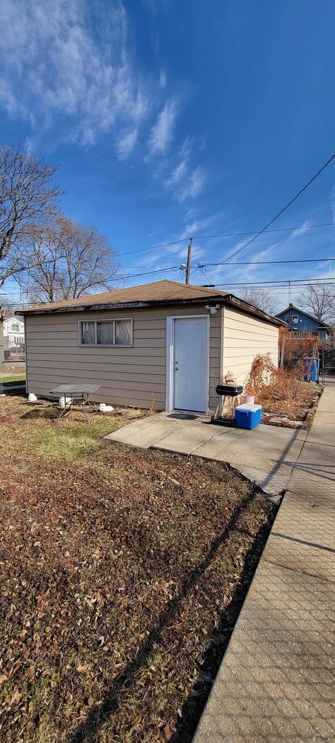 back of house featuring a patio