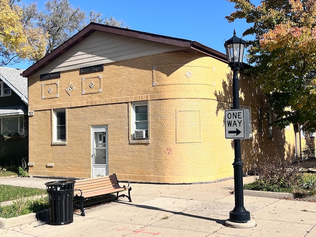 view of front of house