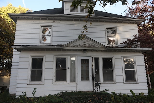 view of italianate house