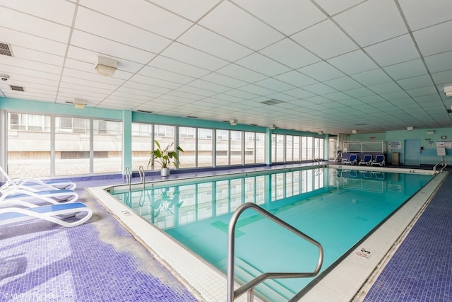4800 S Chicago Beach Dr Unit 312S, Chicago, IL 60615 - view of indoor pool