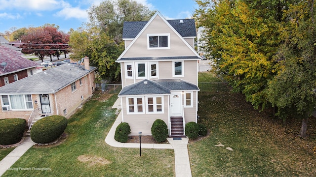 view of front of house featuring a front yard