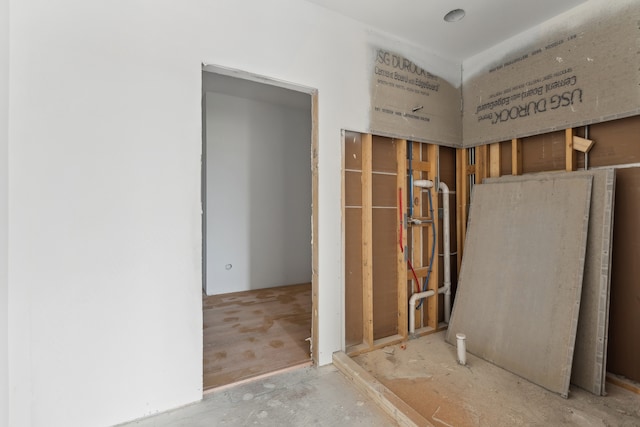 empty room featuring light hardwood / wood-style flooring