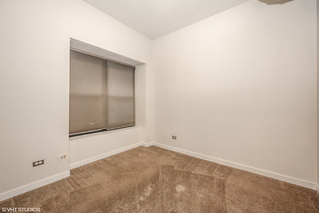 empty room featuring carpet