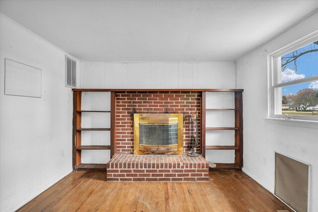 unfurnished bedroom featuring carpet flooring, ceiling fan, and a closet