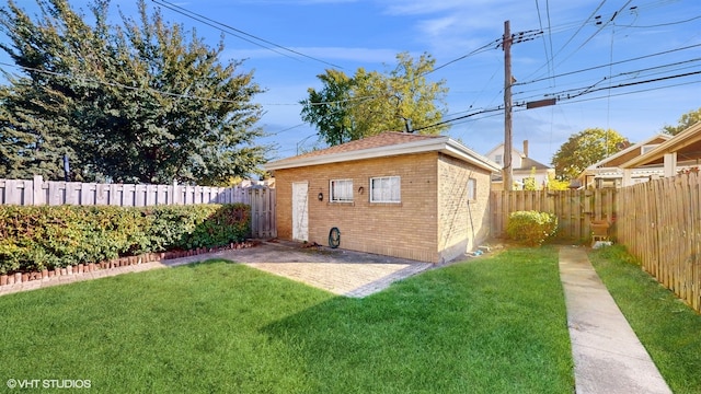 exterior space featuring a lawn